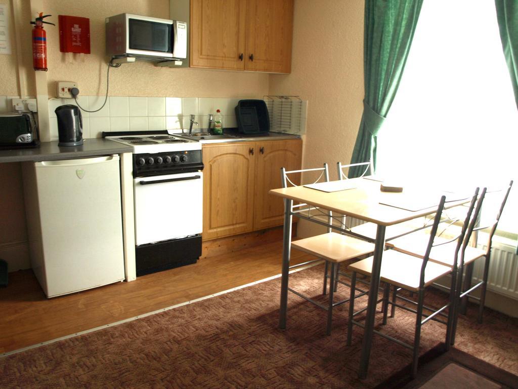 Waverley House Apartments Μπλάκπουλ Δωμάτιο φωτογραφία