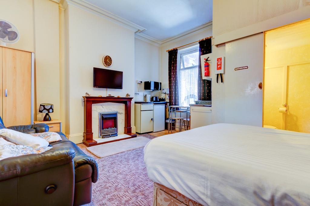 Waverley House Apartments Μπλάκπουλ Εξωτερικό φωτογραφία