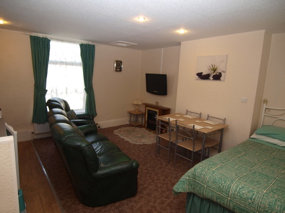 Waverley House Apartments Μπλάκπουλ Εξωτερικό φωτογραφία